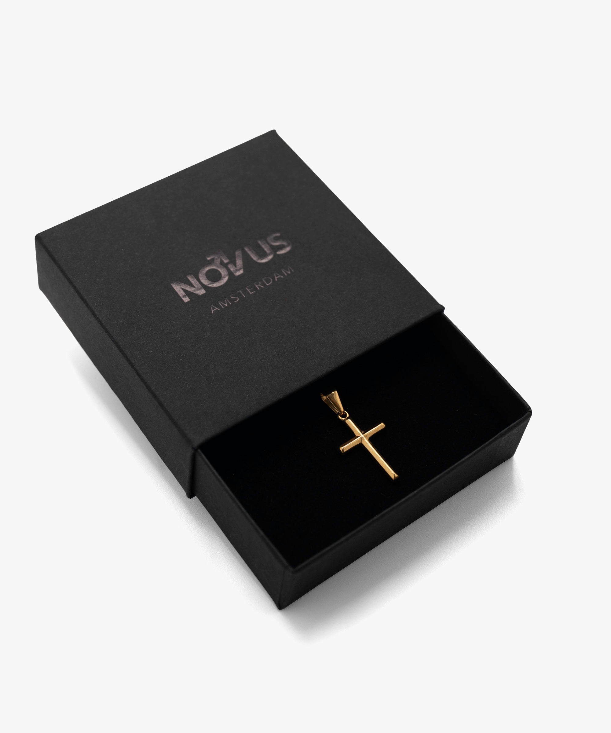 18k gold plated cross pendant with jewelry box, from NOVUS Amsterdam