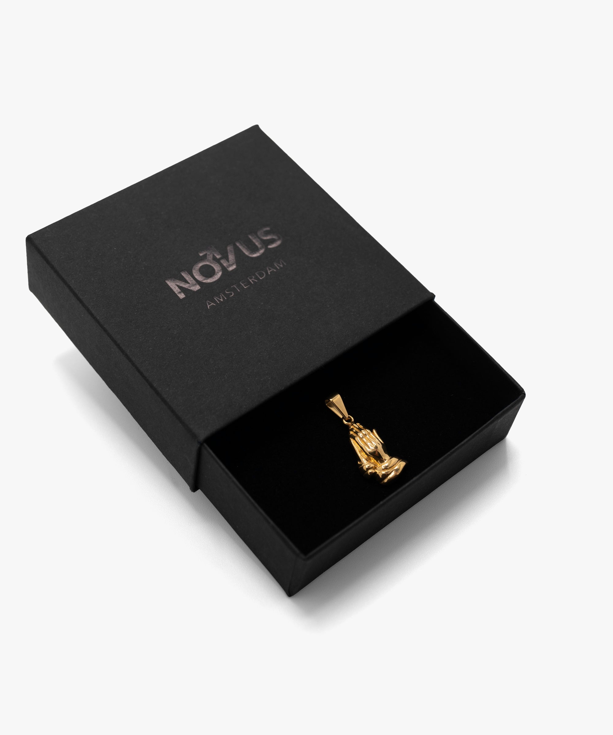 18k gold plated praying hands pendant with jewelry box, from NOVUS Amsterdam