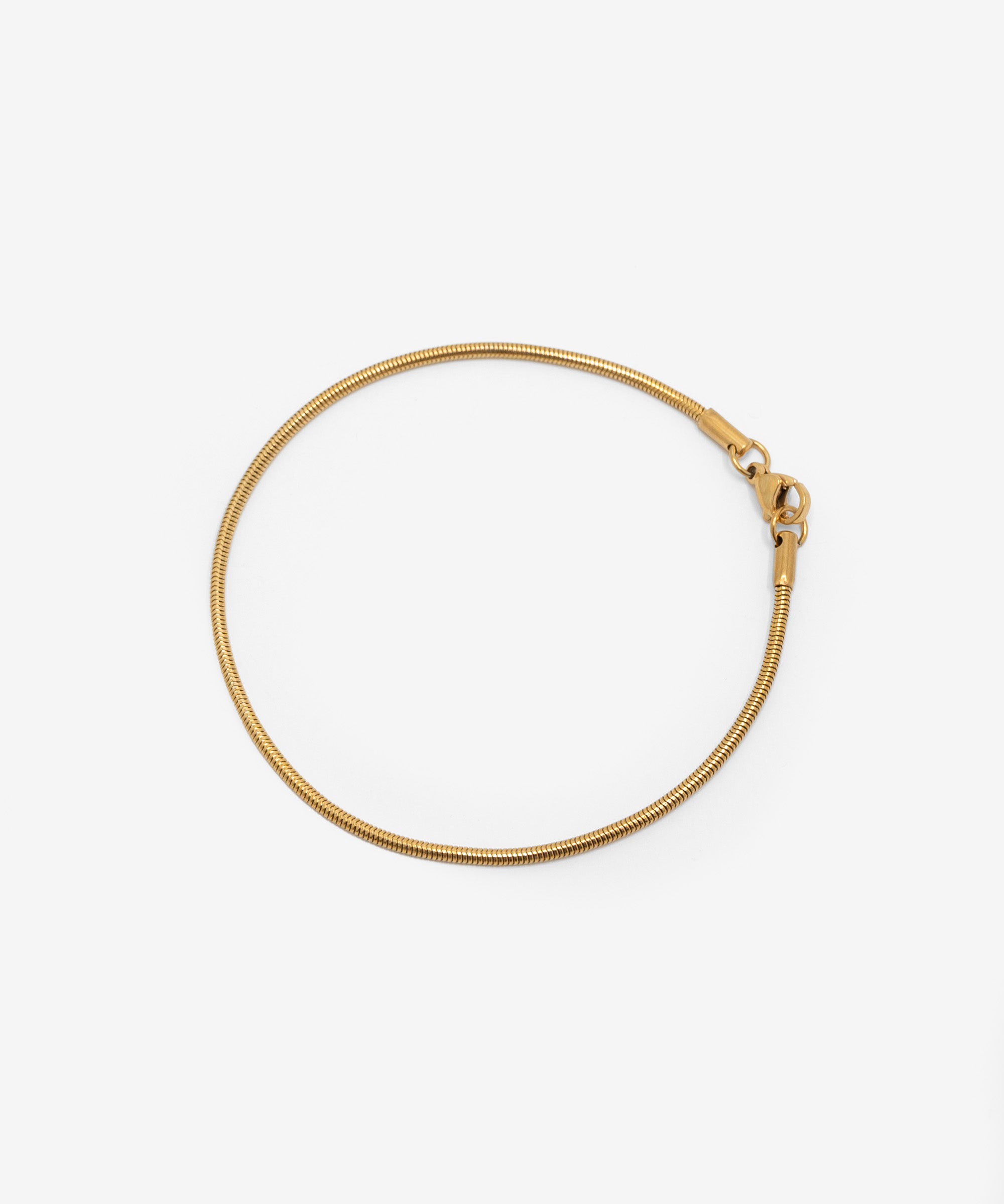 18k gold plated snake chain bracelet with lobster clasp, 2 mm width, from NOVUS Amsterdam