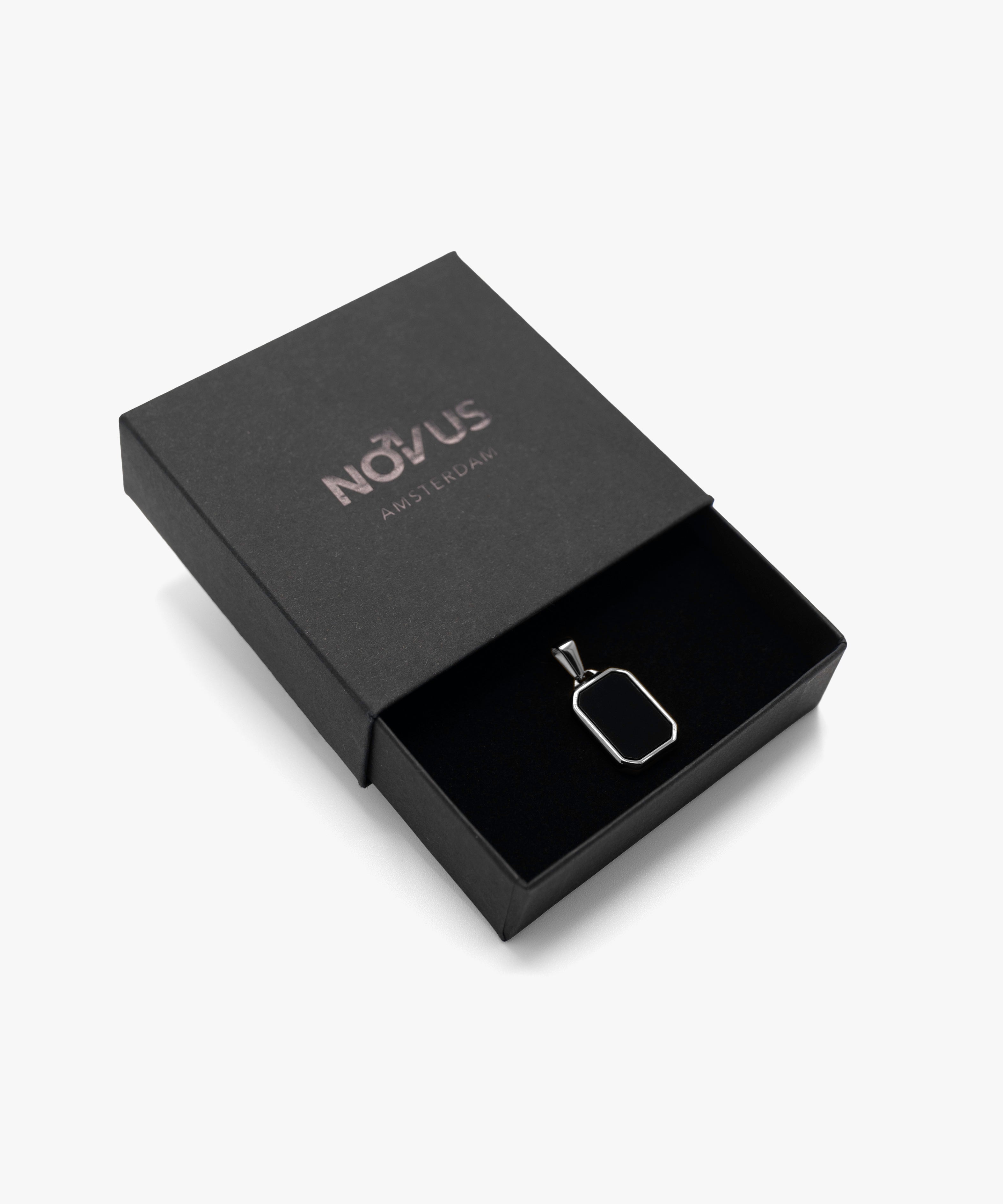 Silver black stone rectangle pendant with jewelry box, from NOVUS Amsterdam