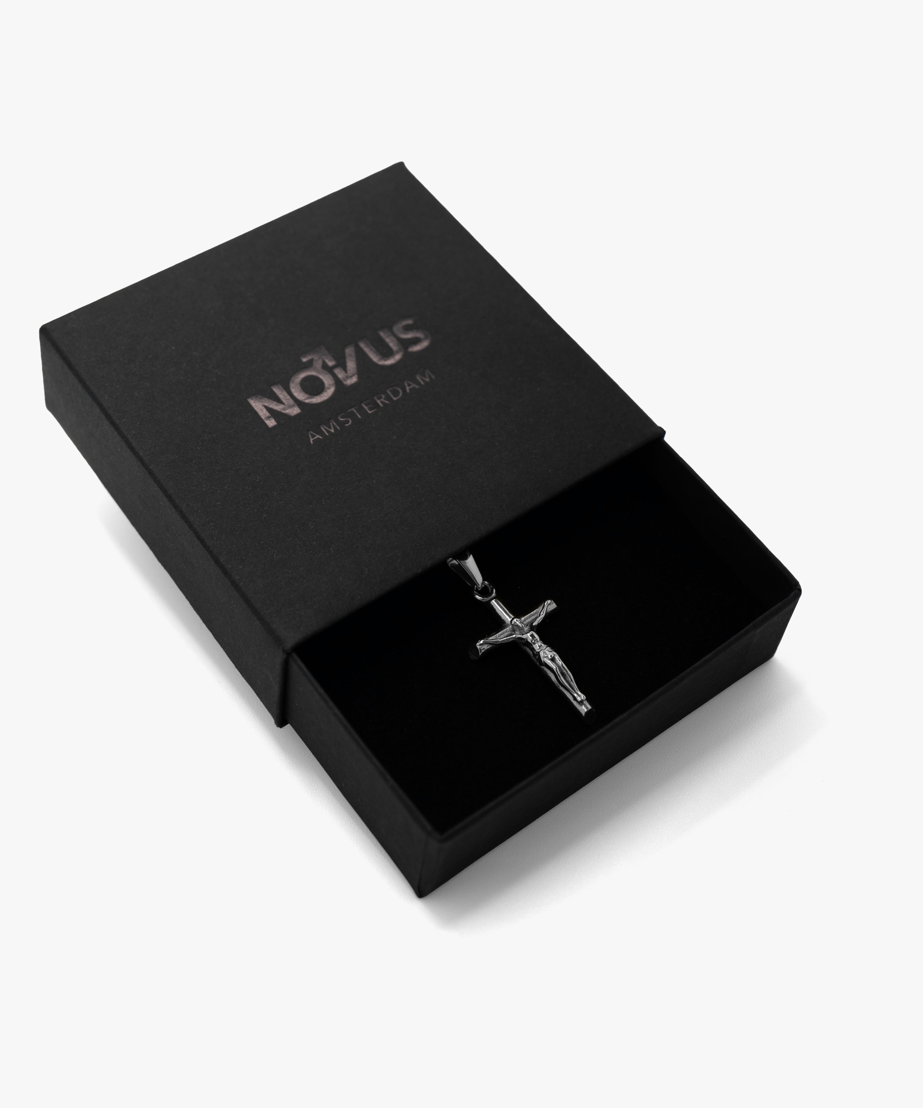 Silver crucifix pendant with jewelry box, from NOVUS Amsterdam